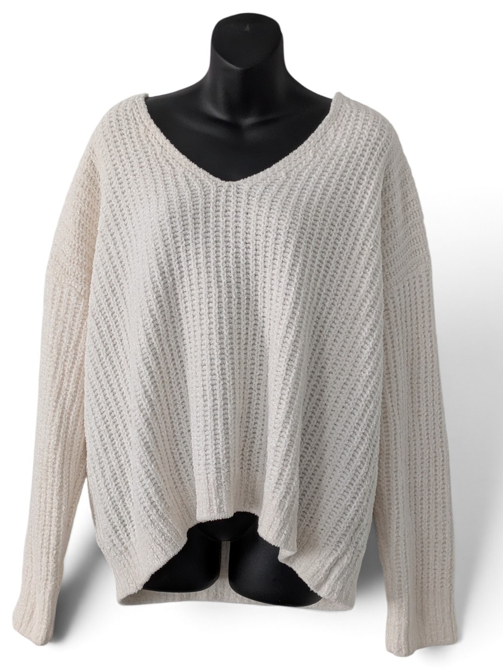 Express Cream V-Neck Slouchy Chunky Knit Sweater